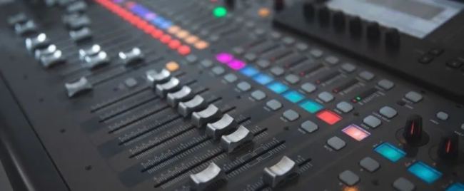 1760689286733281.jpg 4.jpg